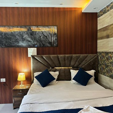 Hotel Dev Ganga Rishikesh Bagian luar foto