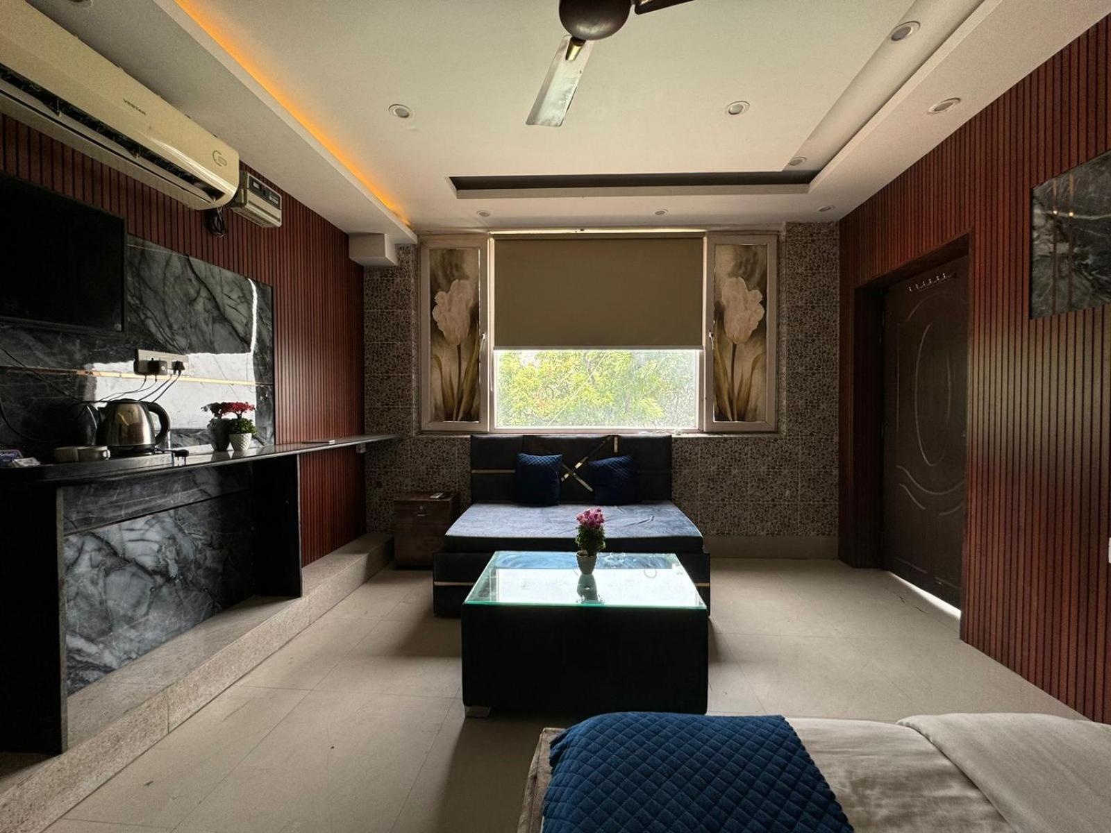 Hotel Dev Ganga Rishikesh Bagian luar foto