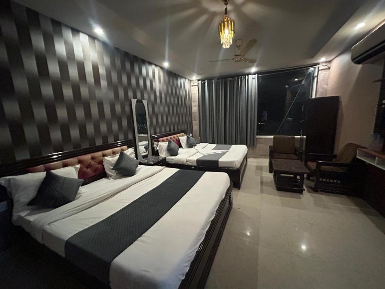Hotel Dev Ganga Rishikesh Bagian luar foto