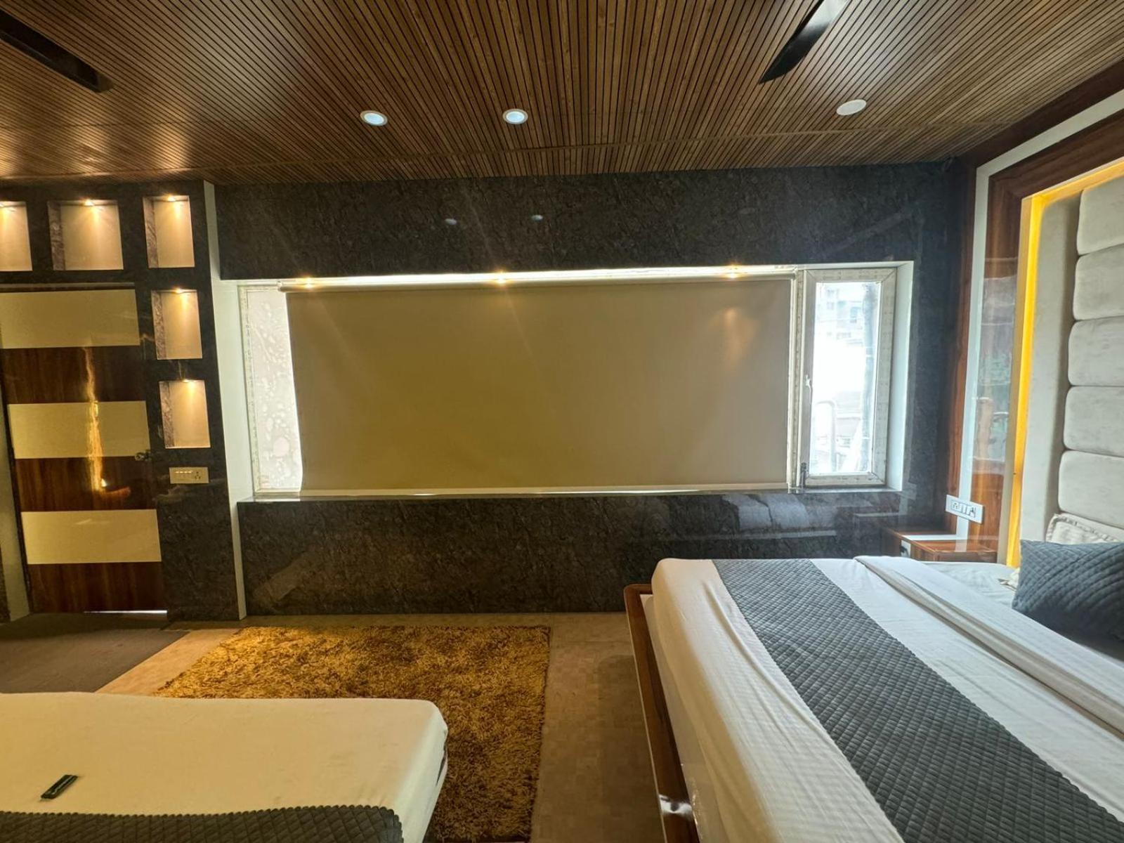 Hotel Dev Ganga Rishikesh Bagian luar foto